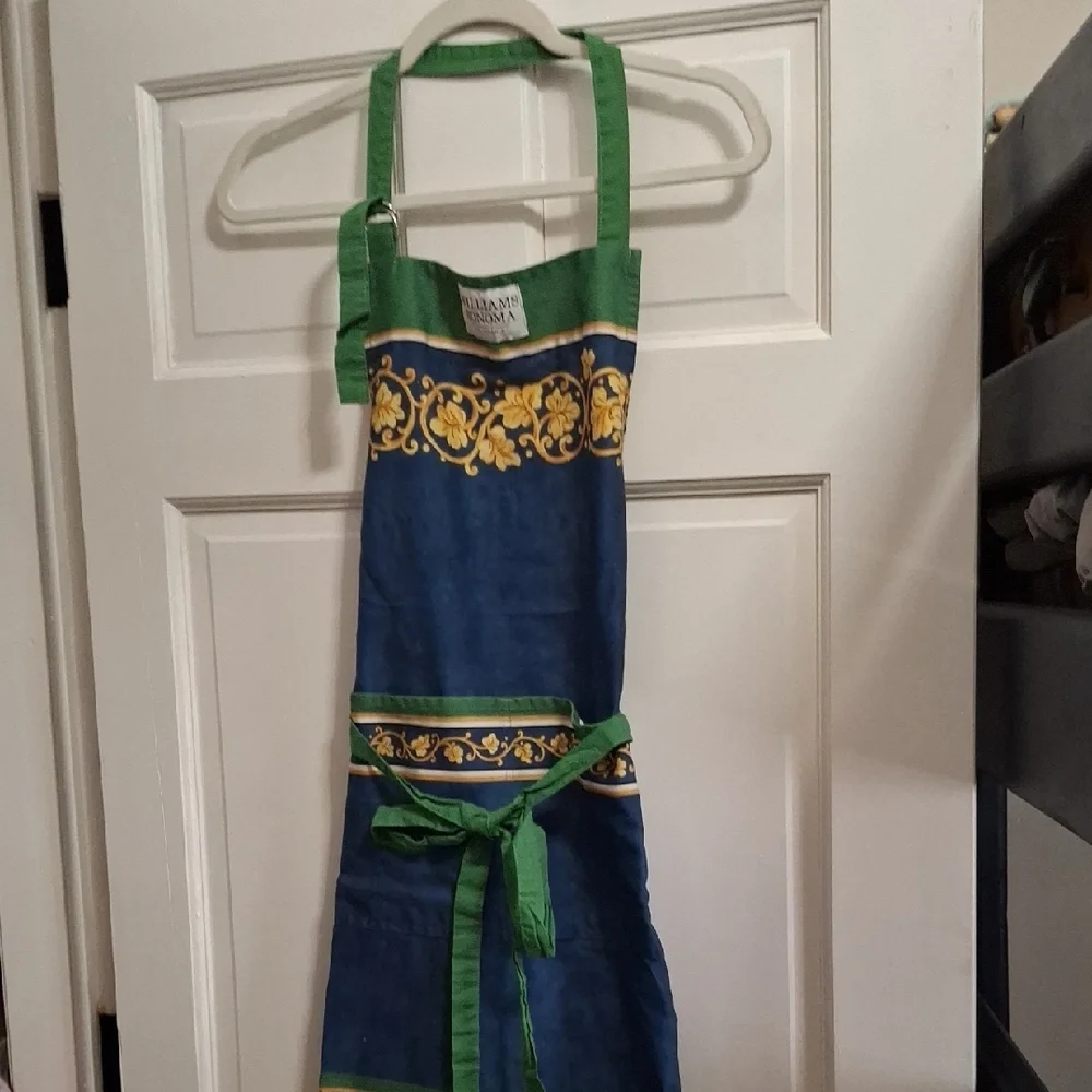 Williams Sonoma Navy, Green, and Yellow Floral Scroll APRON